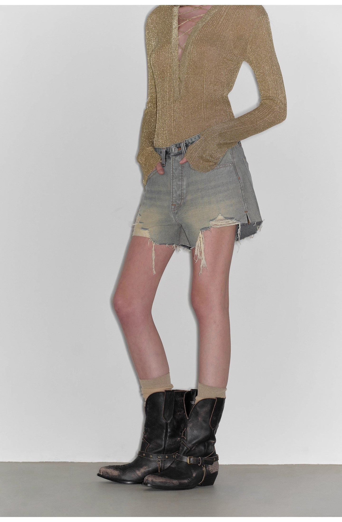 Blue Rhythm Retro and Fashionable A-Line Silhouette, Slim-Fitting Denim Shorts - styling view | The BB's Box