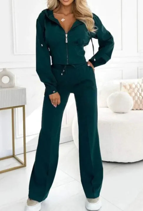 Hooded Zipper Jacket with Tight-Fitting Bottom Set - close-up | The BB's Box