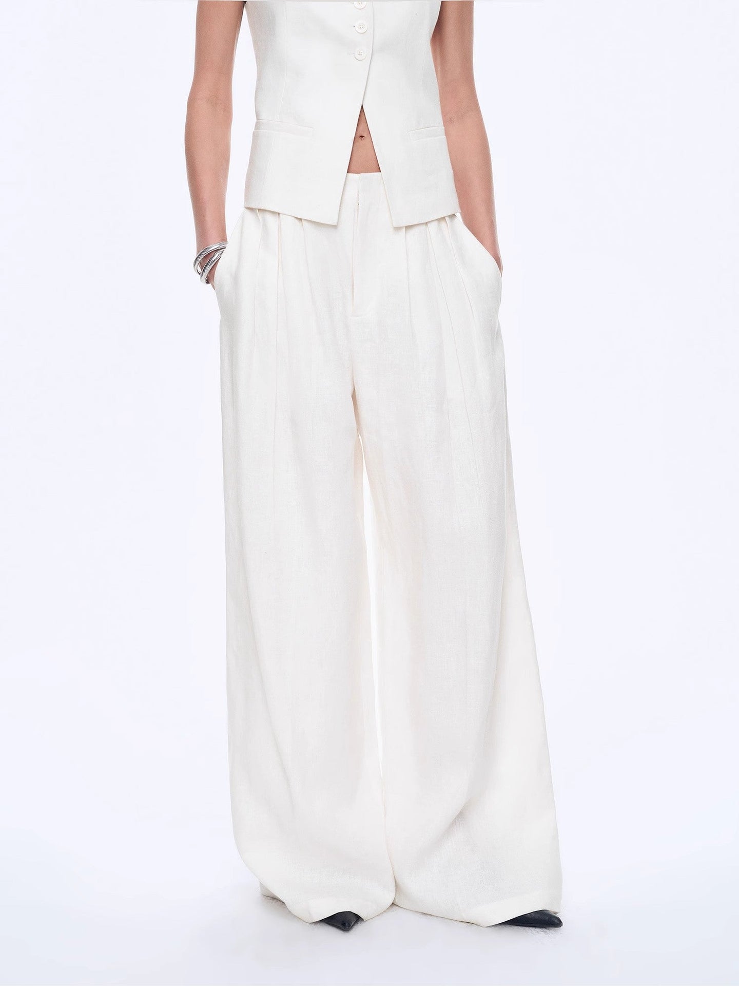 Old Money Space Linen Draped Vest and Straight Trousers Suit - close-up | The BB's Box