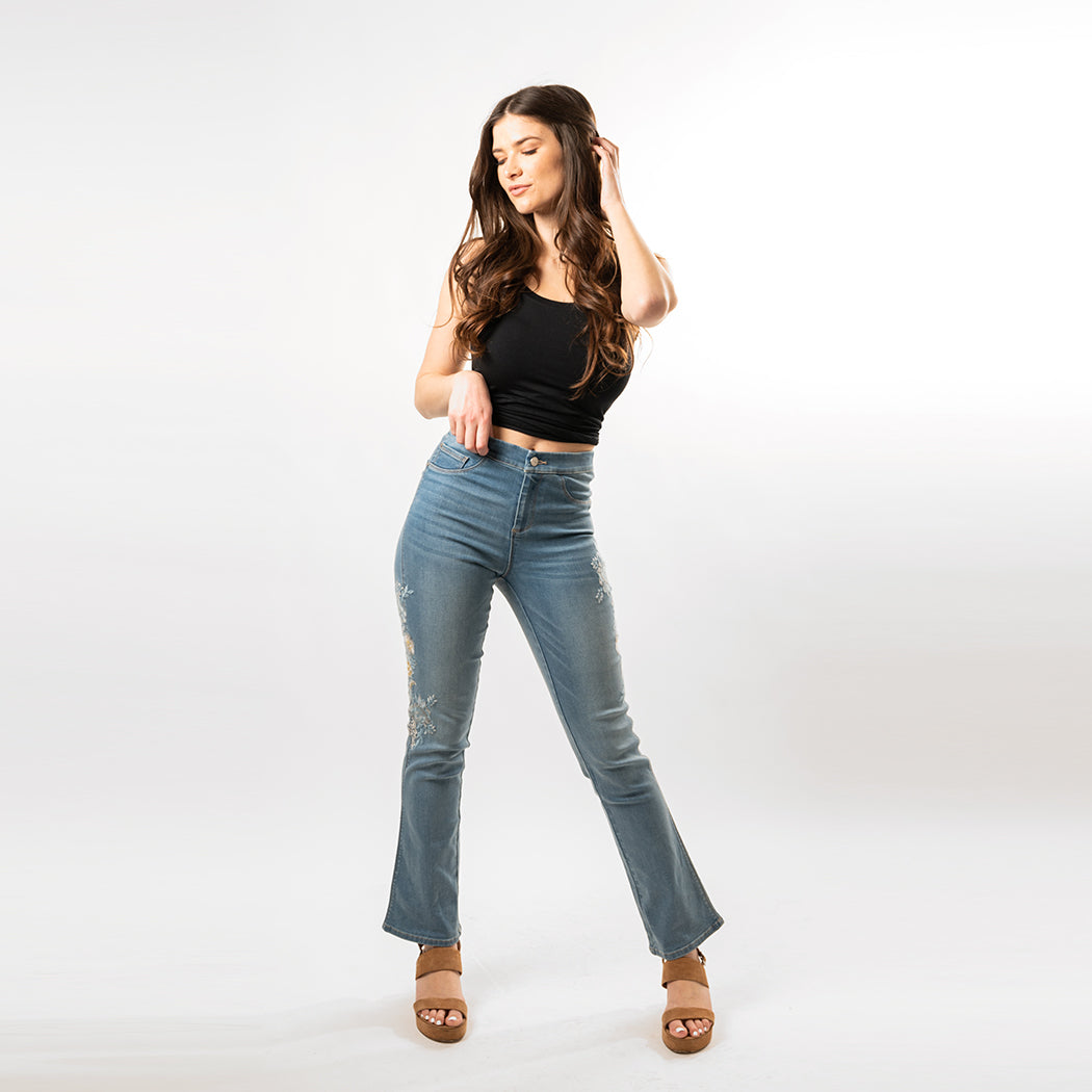 Estilo de moda bootcut bordado
