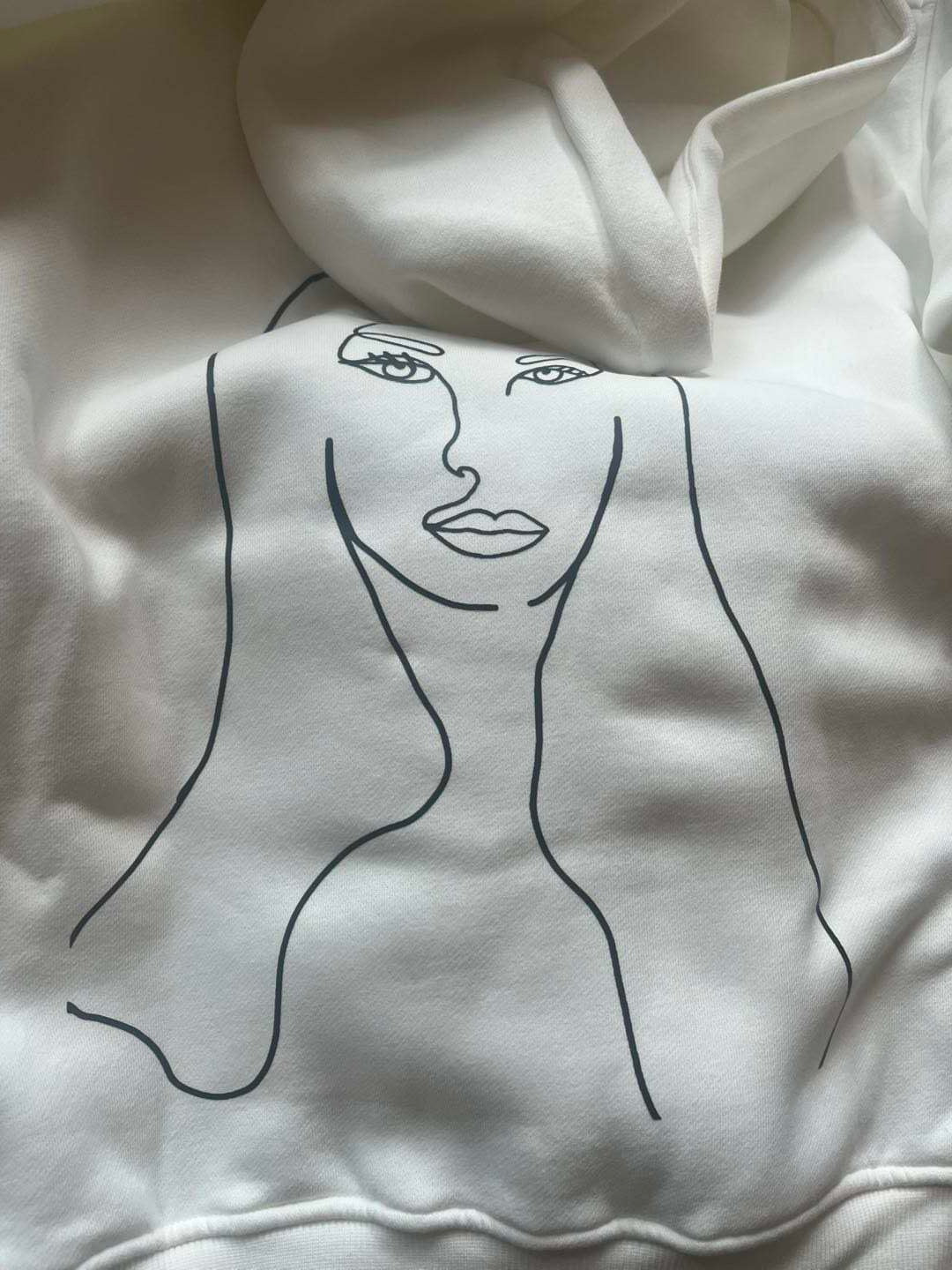 Charlotte Summers Hoodie - styling view | The BB's Box